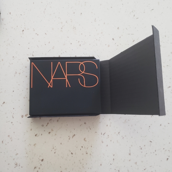 NARS Bronzing Powder .28 oz Laguna Talc - Picture 5 of 7